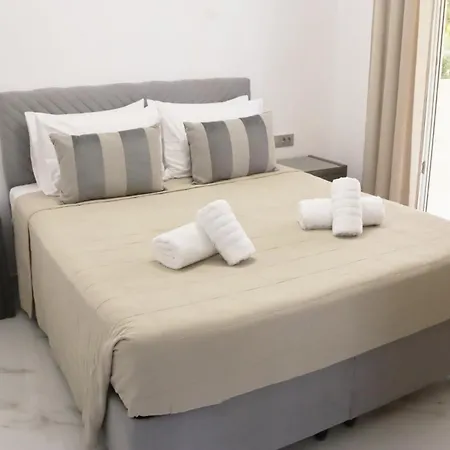 فيلة Banana Bay By 